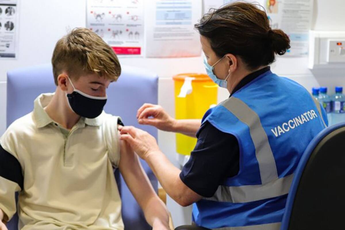 Cada vez son más los países que están inoculando a los menores contra el coronavirus