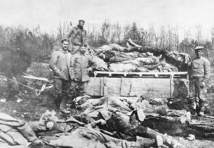 Cadáveres de soldados alemanes durante la batalla de Verdún