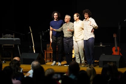 Caetano e hijos: saludo final en Barranquilla
