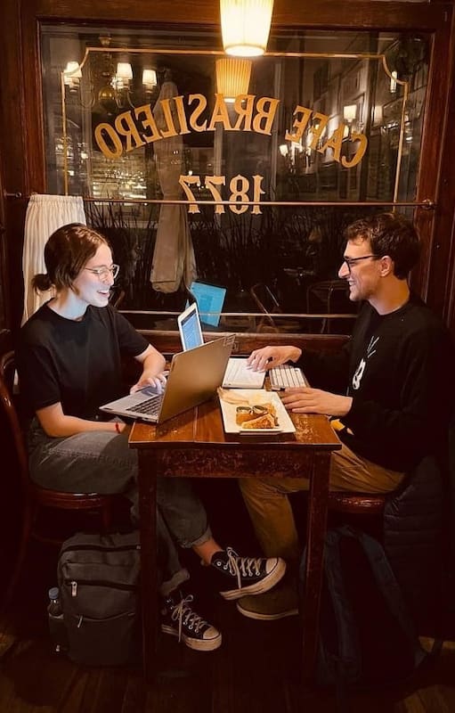 Café Brasilero, desde 1877, un clásico de la ciudad.