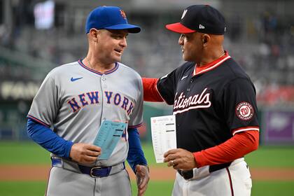 Cairo y Mendoza, primeros venezolanos en dirigir equipos rivales en MLB