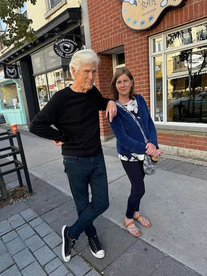 Caitlin Morrison trabaja en la Fundación Matthew Perry de Canadá (Foto: Hello!)