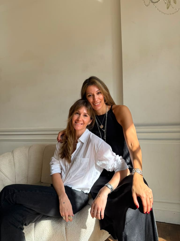 Cala es un proyecto en conjunto entre Calabrese y su amiga y socia Florencia Amendola