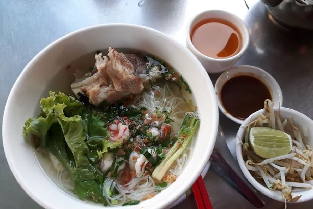 Caldo de huesos. Fuente: Pixabay