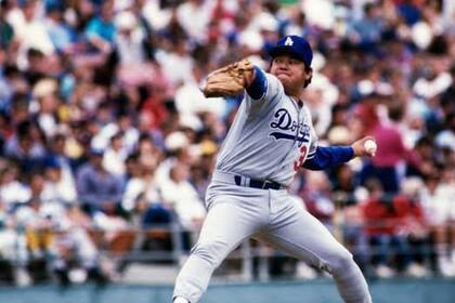 California nombró un día dedicado al mexicano Fernando Valenzuela (mlb.com)