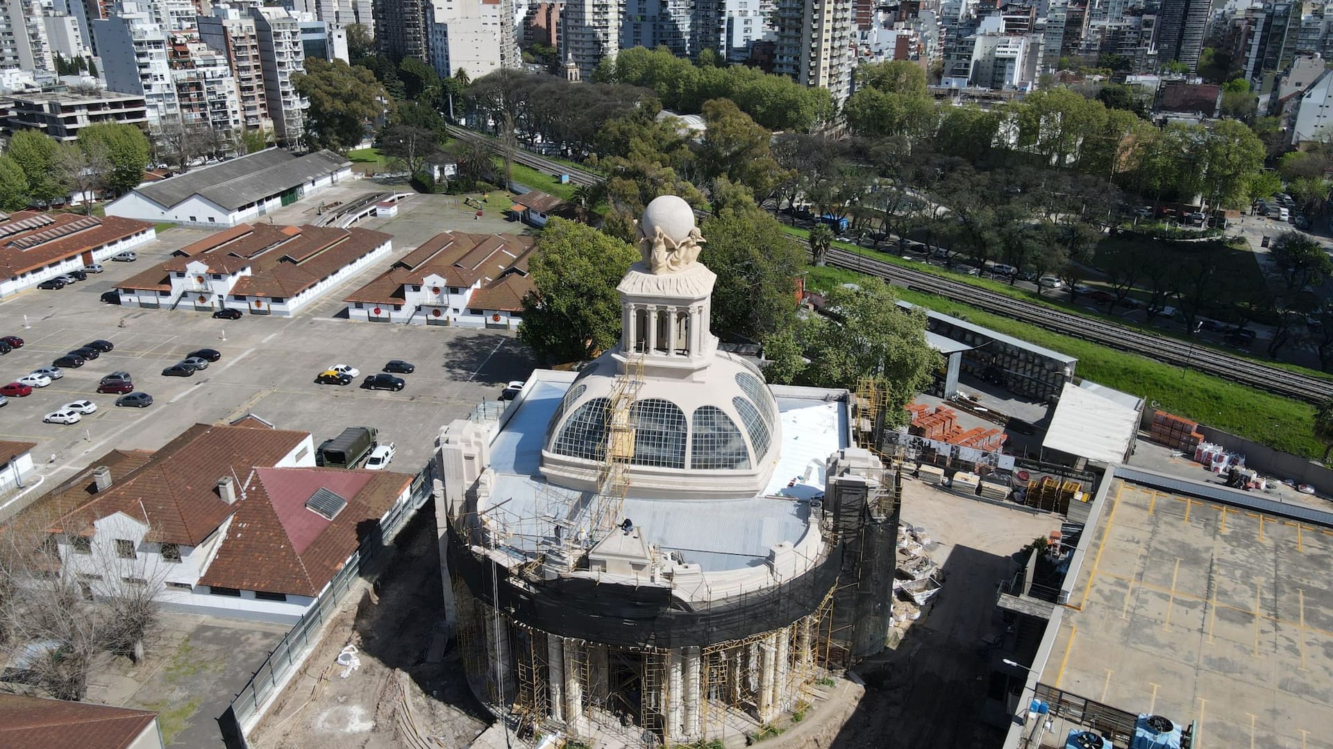 Las Cañitas: el plan vecinal que busca integrar el Pabellón del Centenario y frenar la subasta
