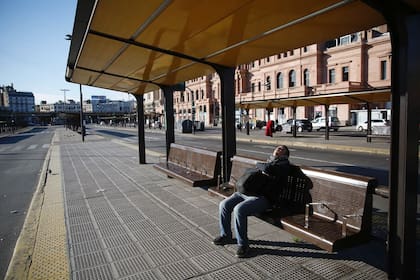 Calles vacías en la ciudad de Buenos Aires