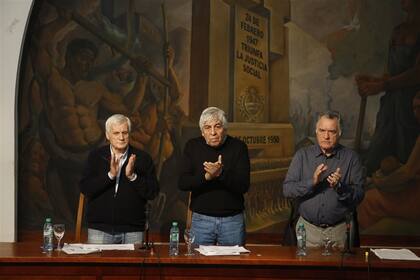 Los tres referentes de la CGT: Caló, Moyano y Barrionuevo