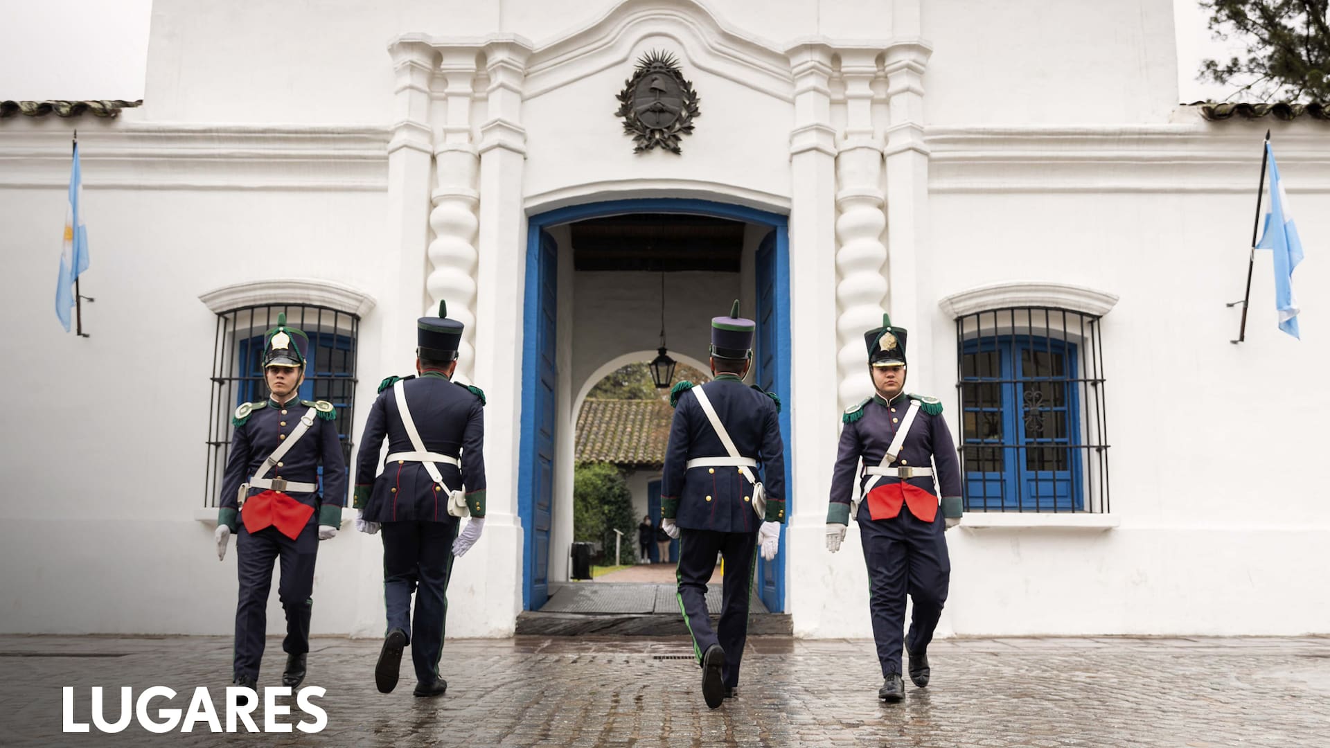 Cambio de guardia en la Casa Histórica de Tucumán.