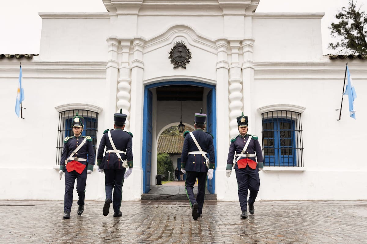 Cambio de guardia en la Casa Histórica de Tucumán
