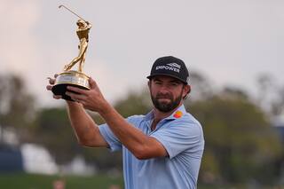 Cameron Young brilla en el green de la isla y remonta para ganar el Players Championship