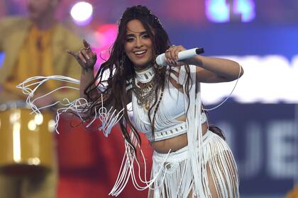 Camila Cabello en el espectáculo previo al partido antes del partido final de la Champions League