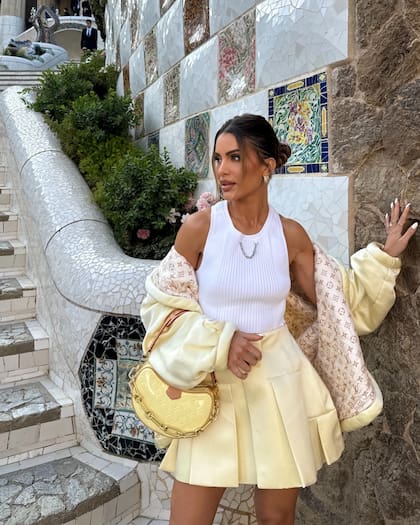 Camila Coelho, pionera en el contenido de belleza, liderar su propia marca internacional