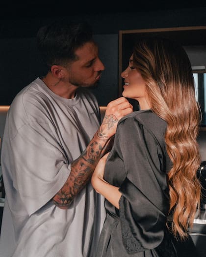 Camila Homs admitió que ella dio el primer paso para conquistar a su novio (Captura: Instagram @camihoms)