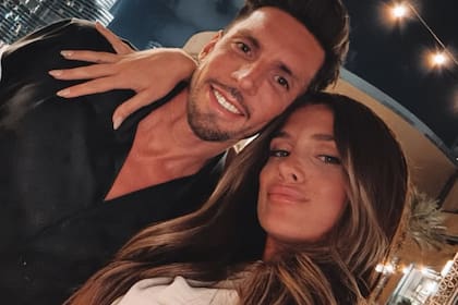 Camila Homs y José Sosa le dieron la bienvenida a su hija Aitana