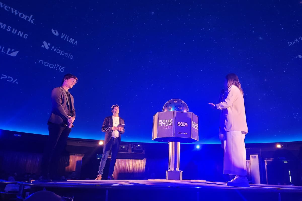 Camila Manera, de Libro de Pases; Joaquín Berthold, actor; y Marcelo Gantman, de Big Data Sports; en Data Talent Fest 2023 organizado por PDA