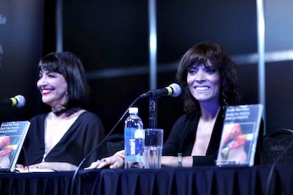 Camila Sosa Villada presentó su libro junto a la Negra Vernaci y la escritora Bárbara Di Rocco
