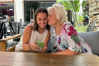 Camila Stahl y Alicia Rosso, nieta y abuela, respectivamente