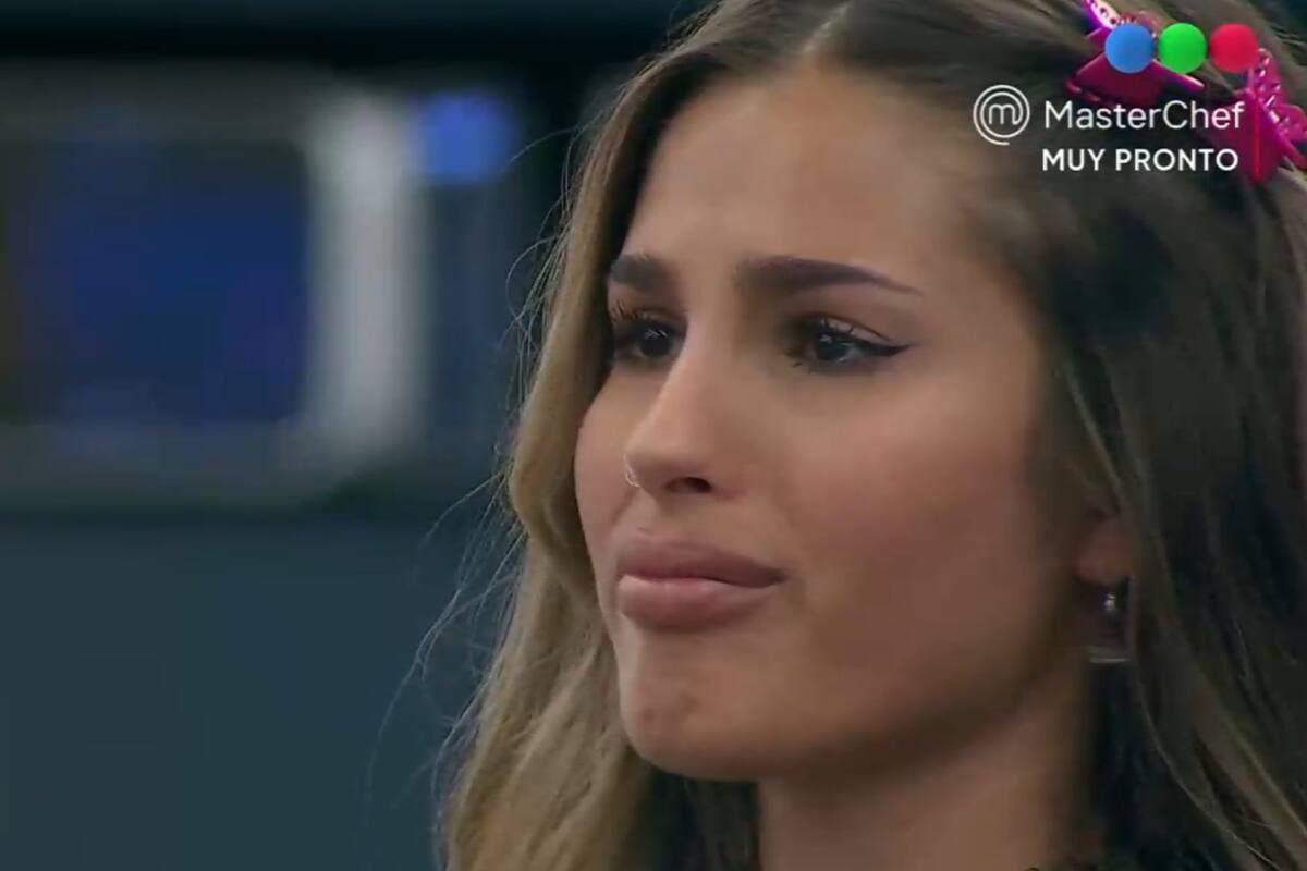 Camila y Nacho de Gran Hermano tuvieron que insistirle a Julieta para que se bañara y las redes la liquidaron (Captura video)