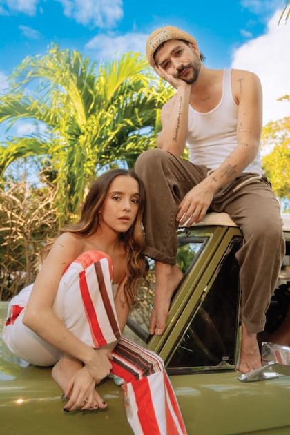 Camilo y Evaluna se conocieron en 2014 y al año siguiente se animaron a apostar al amor. El 8 de febrero de 2020, tras cinco años de relación se casaron en una romántica boda en Miami.