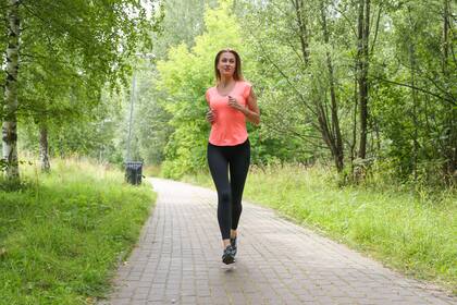 Caminar por ambientes naturales mejora de manera efectiva el estado psicológico de pacientes depresivos y ansiosos