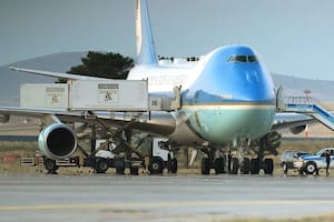 Amenaza iraní, un Air Force One de señuelo, un camión de catering y un vuelo secreto para sacarlo de Turquía