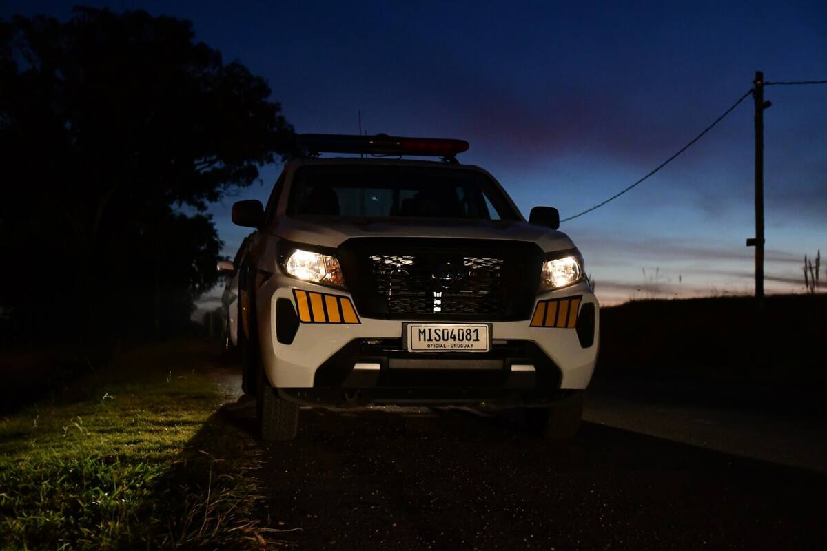 Camioneta de la Policía. Foto: Estefanía Leal (Archivo)