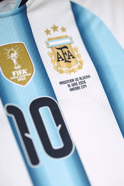 Camiseta titular en el debut de la selección argentina