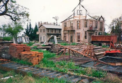 Campanópolis en plena construcción. Cortesía familia Campana.