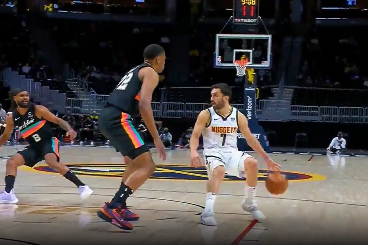 Campazzo, en acción frente a San Antonio Spurs