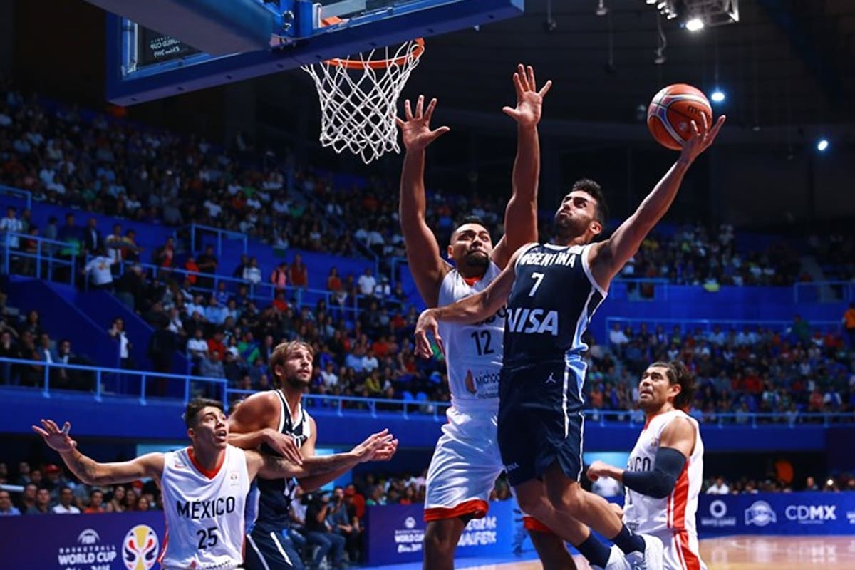 Campazzo hizo 25 puntos ante México