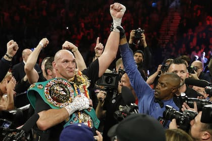 Tyson Fury es representado por la promotora de Kinahan, líder de la mafia irlandesa