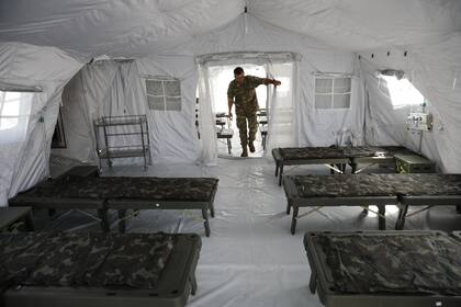 Campo de Mayo: El Hospital Militar Reubicable funcionará codo a codo con el de Campo de Mayo. El equipamiento le permite hacer diagnósticos y tratar casos complejos