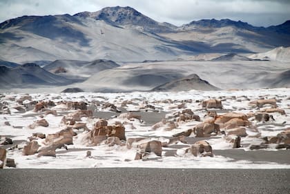 Campo de Piedra Pómez, en las afueras de El Peñón, Catamarca. Foto: Soledad Gil.