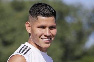 Campuzano. Vivió bajo un puente, vio un aviso en Facebook y es campeón con Boca