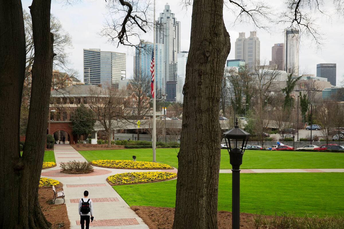 Cancelación de visas genera pánico entre estudiantes internacionales en EEUU, temen deportación
