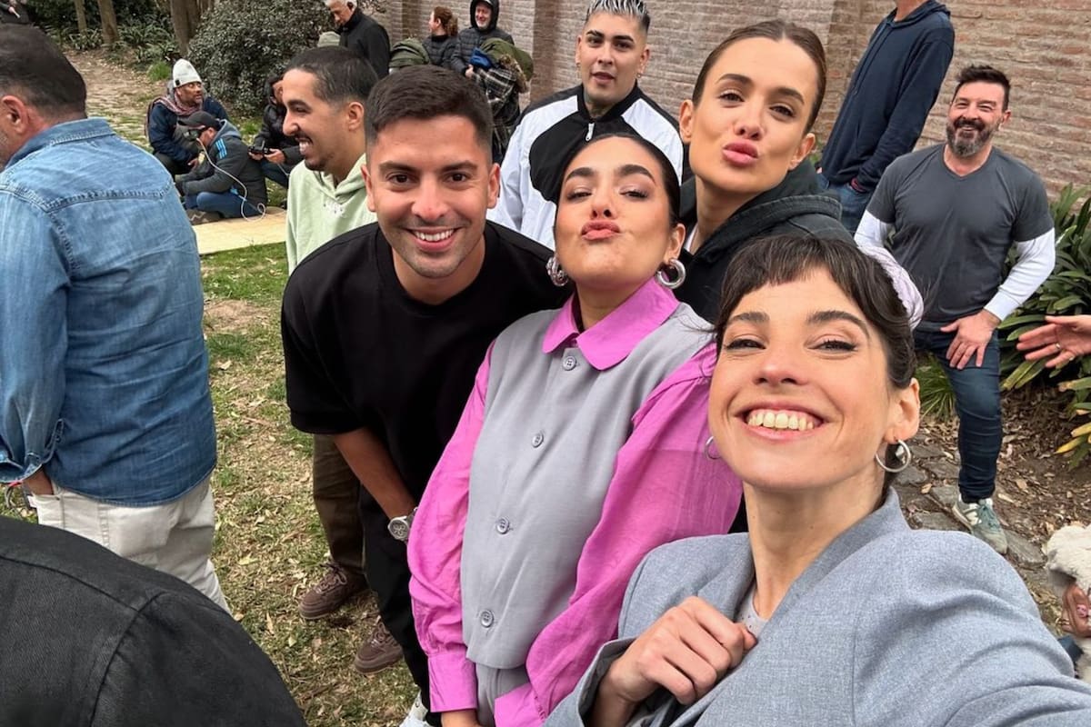 Cande Molfese y Gastón Edul aparecieron muy acaramelados en un festejo de Bake Off Famosos