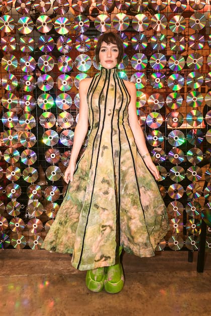 Cande Veltrano en el desfile de Clara Pinto en la semana de la moda porteña