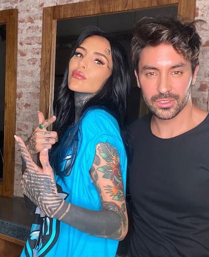 Candelaria Tinelli junto a Leo Leiva, su peluquero