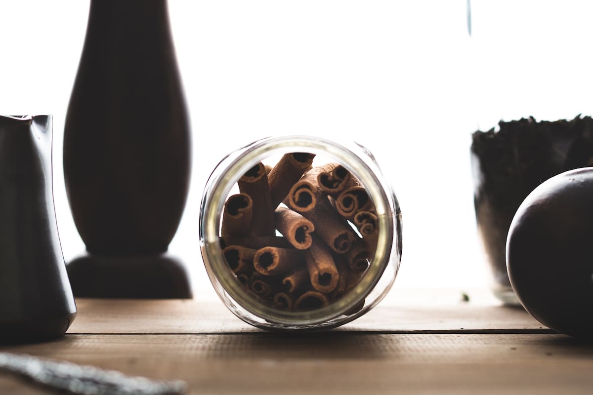 Canela en rama o molida para usar en nuestra dieta cotidiana