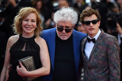 Roth junto a Almodóvar y el protagonista de la película, hijo del también actor Rafael Ferro