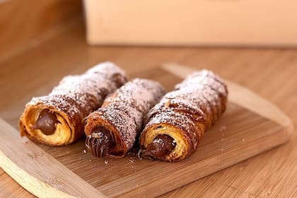 Estos cañoncitos escapan de lo clásico, ya que están rellenos con Nutella