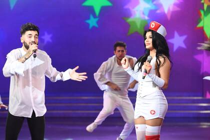 Cantando 2020: con un accidente de vestuario, Charlotte Caniggia cerró la ronda de carnaval carioca