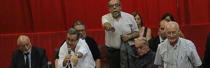 Cantero, el día que le tiraron sillas en la Asamblea