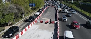 Se complica el tránsito por la General Paz: hasta cuándo estarán cortados los carriles por obras en Lugones