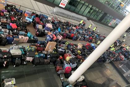 Caos en el aeropuerto Heathrow de Londres