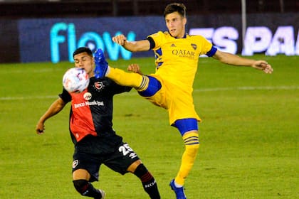 Capaldo debutó como lateral derecho y cumplió una buena actuación frente a Newells
