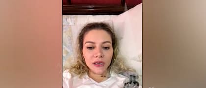 Captura de pantalla de Nadia Beller en su domicilio, durante la entrevista ofrecida al Canal 13.