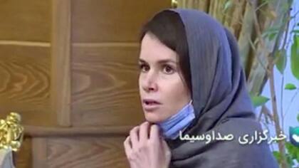 Captura de pantalla del vídeo del intercambio en el que fue liberada, publicado por la emisora estatal de noticias IRIB y el sitio web Tasnim en noviembre de 2020.