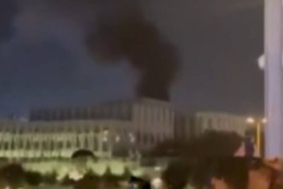 Captura de un video que muestra el incendio en el consulado de EE.UU. en Dubai